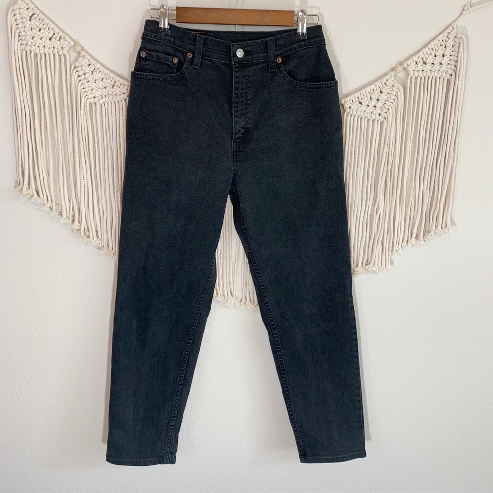 Vintage Levi’s 550 Black High Wasted Jeans - Picture 4 of 9